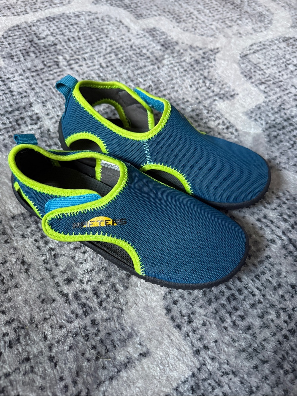 NWOT Kids Rafters Water Shoes